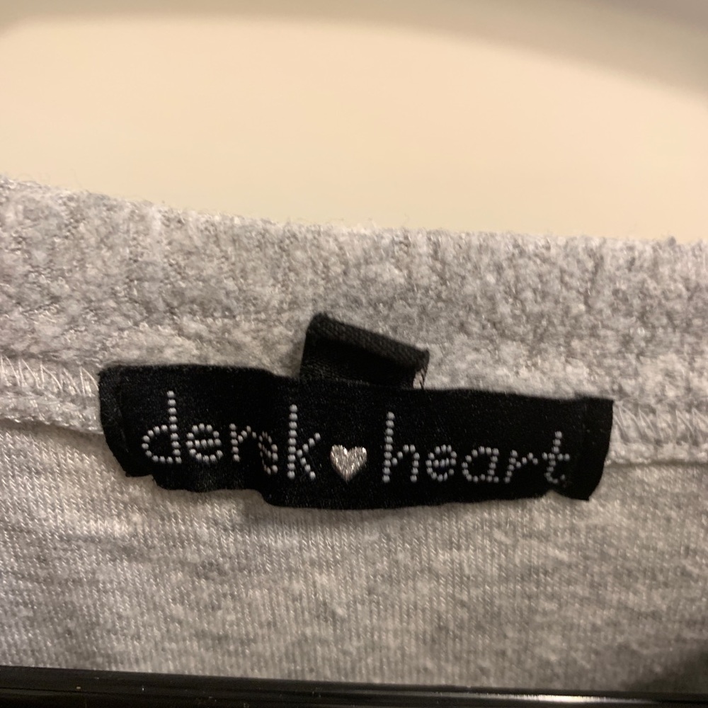 grey sweater - Picture 6 of 6